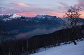 Movimentata escursione al Monte Bregagno (2107 m - sponda occ. Lago di Como) - FOTOGALLERY